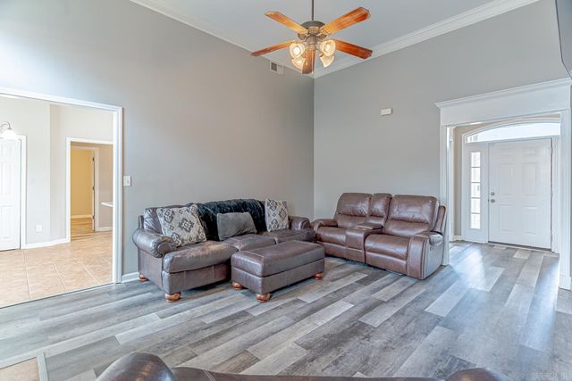 837 Belle Rive Dr, Marion, AR 72364