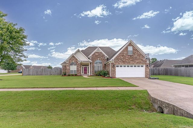 837 Belle Rive Dr, Marion, AR 72364