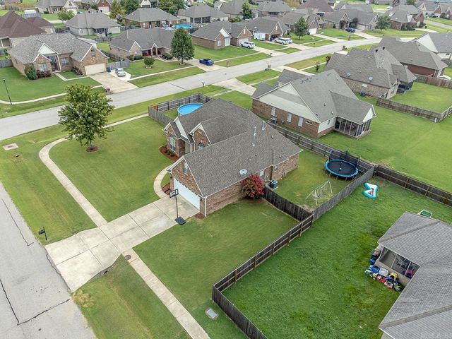 837 Belle Rive Dr, Marion, AR 72364