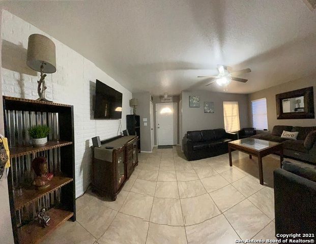 54 BASIN ELM, San Antonio, TX 78239