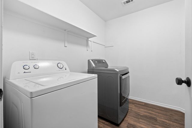 9006 Brimstone LN, Austin, TX 78717