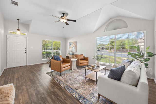 9006 Brimstone LN, Austin, TX 78717