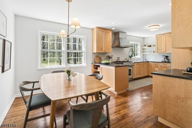 89 Lyons Pl, Bernards Twp., NJ 07920