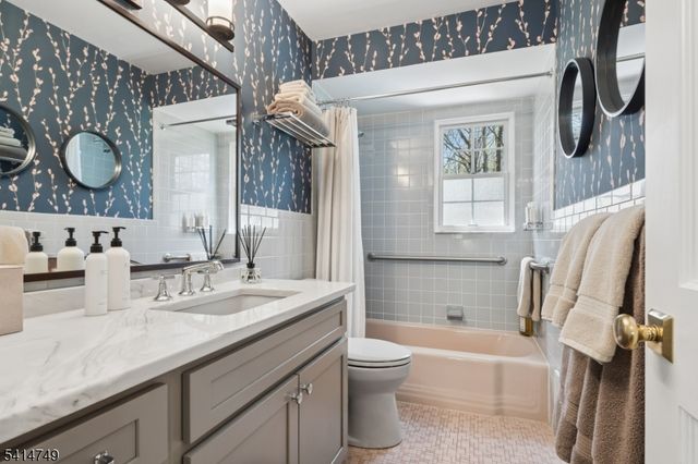 89 Lyons Pl, Bernards Twp., NJ 07920