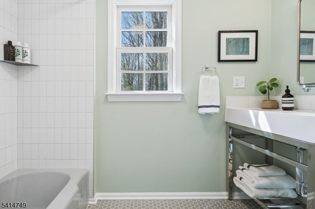 89 Lyons Pl, Bernards Twp., NJ 07920