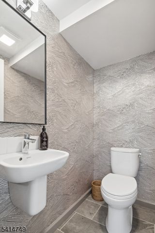 89 Lyons Pl, Bernards Twp., NJ 07920