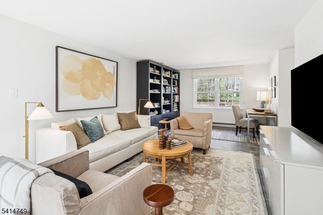 89 Lyons Pl, Bernards Twp., NJ 07920