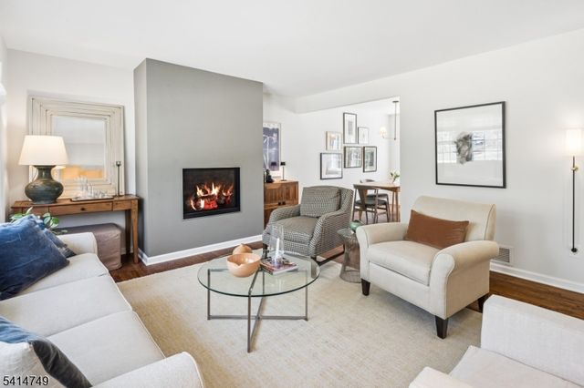 89 Lyons Pl, Bernards Twp., NJ 07920