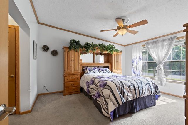 123 Lake Shore Drive, Wisconsin Dells, WI 53965