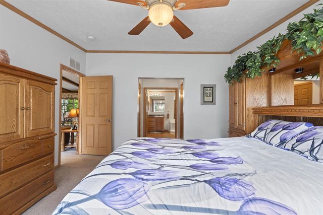 123 Lake Shore Drive, Wisconsin Dells, WI 53965