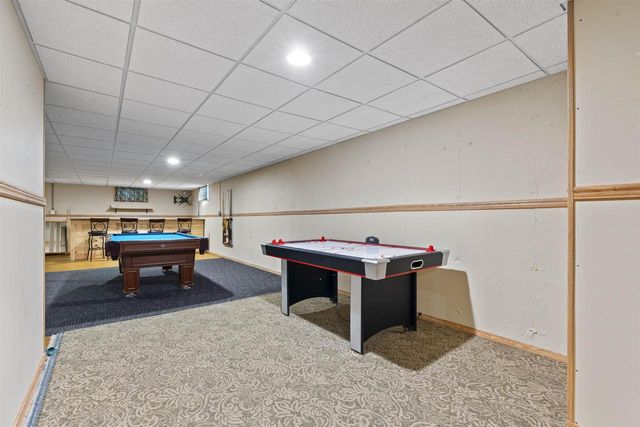 123 Lake Shore Drive, Wisconsin Dells, WI 53965