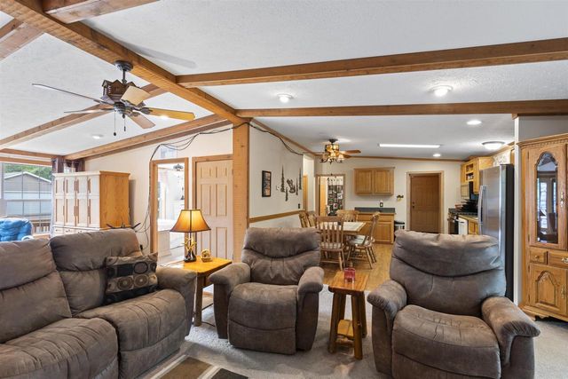 123 Lake Shore Drive, Wisconsin Dells, WI 53965