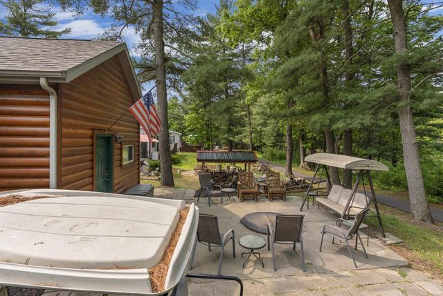 123 Lake Shore Drive, Wisconsin Dells, WI 53965