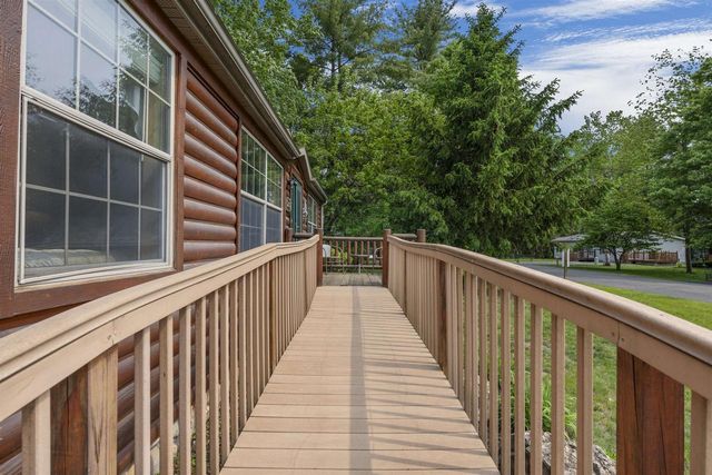 123 Lake Shore Drive, Wisconsin Dells, WI 53965