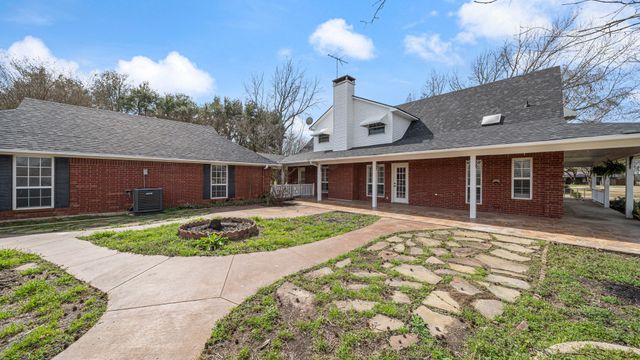 9193 County Road 158, Oak Grove, TX 75142