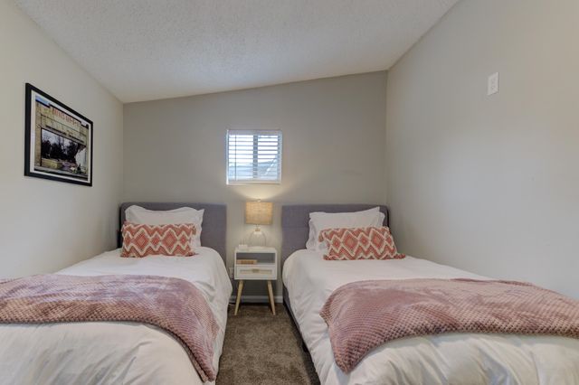 1072 S REMBERT ST, Memphis, TN 38104