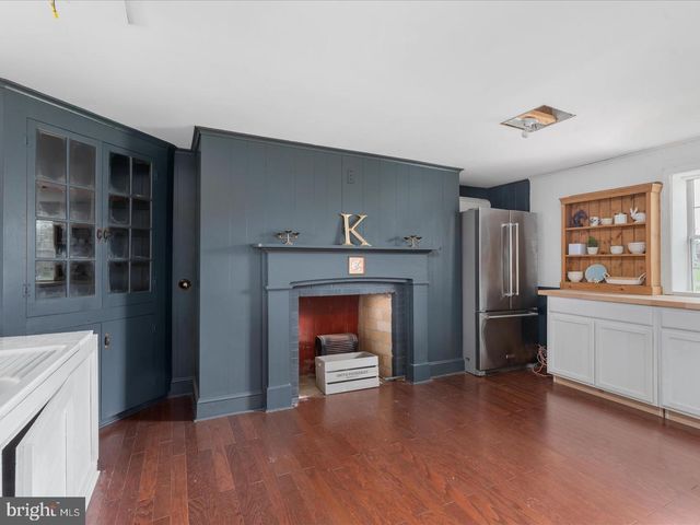 5155 MAIN ST, Stephens City, VA 22655