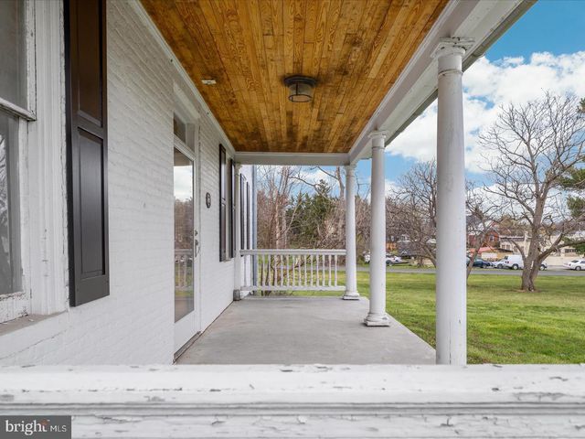 5155 MAIN ST, Stephens City, VA 22655