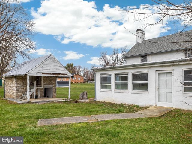 5155 MAIN ST, Stephens City, VA 22655