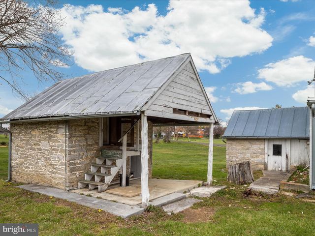 5155 MAIN ST, Stephens City, VA 22655