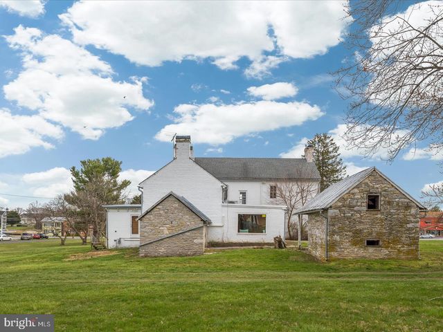 5155 MAIN ST, Stephens City, VA 22655