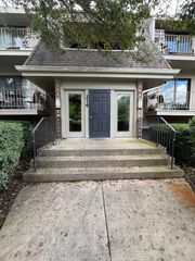 214 E Bailey Road B, Naperville, IL 60565