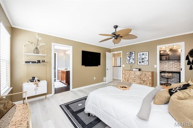 846 Harbor Woods Drive, Fairview Heights, IL 62208