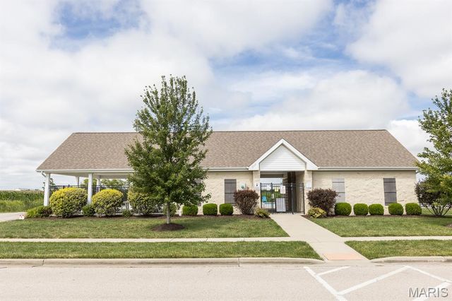 846 Harbor Woods Drive, Fairview Heights, IL 62208