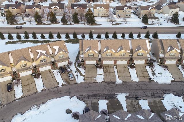 846 Harbor Woods Drive, Fairview Heights, IL 62208