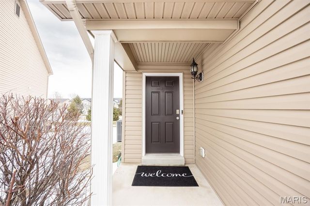 846 Harbor Woods Drive, Fairview Heights, IL 62208