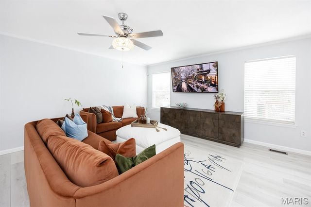 846 Harbor Woods Drive, Fairview Heights, IL 62208