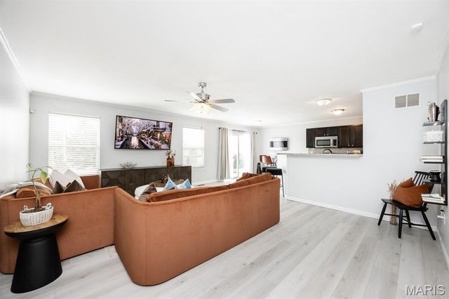 846 Harbor Woods Drive, Fairview Heights, IL 62208