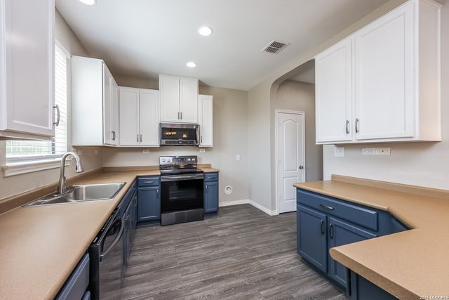 3716 Villa Rey, San Antonio, TX 78245