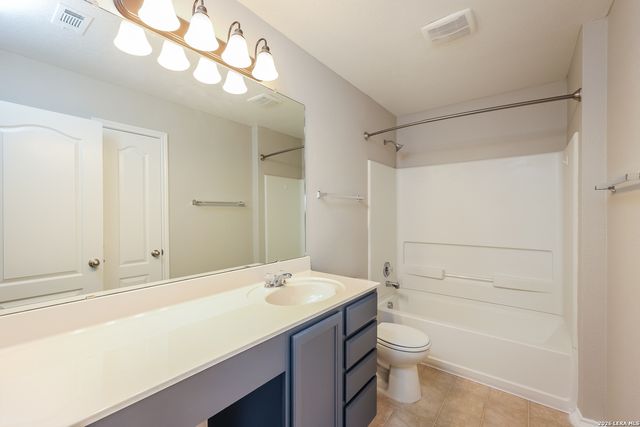3716 Villa Rey, San Antonio, TX 78245