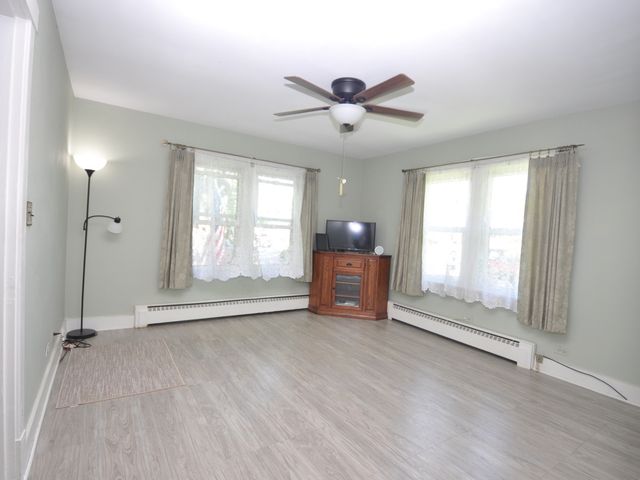 35909 N Helendale Road, Ingleside, IL 60041