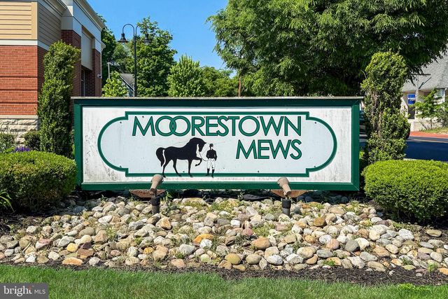 10 N CLOSE, Moorestown, NJ 08057