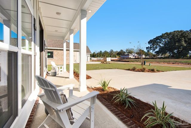 6490 Ledgestone Ct, Pensacola, FL 32526