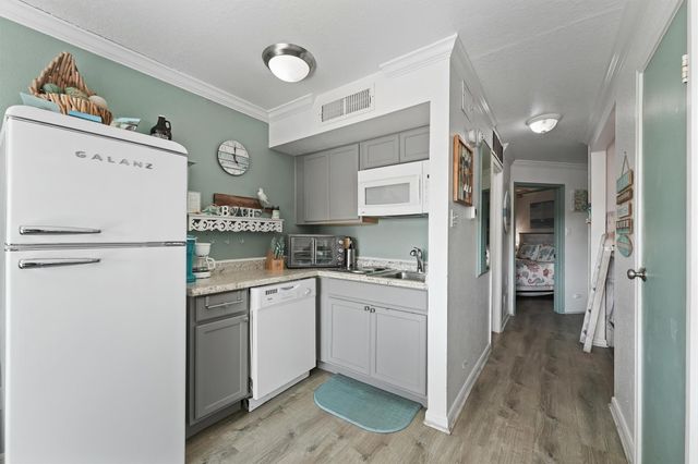 6300 Seawall Boulevard 3308, Galveston, TX 77551