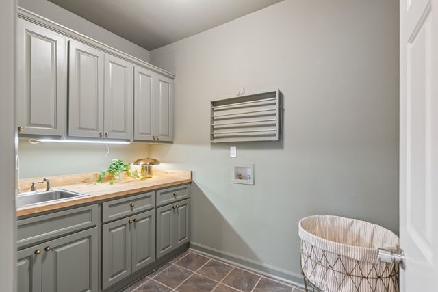 10 Lymington Ct, Brentwood, TN 37027