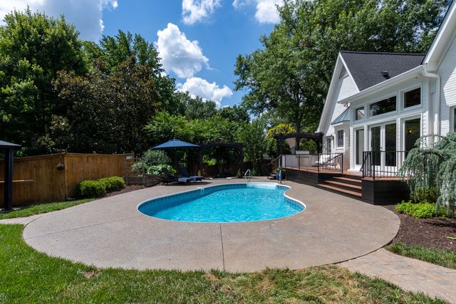 10 Lymington Ct, Brentwood, TN 37027