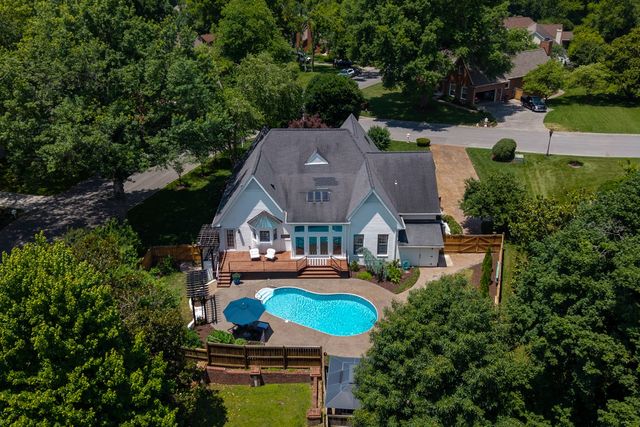 10 Lymington Ct, Brentwood, TN 37027