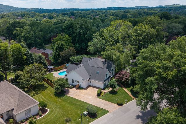 10 Lymington Ct, Brentwood, TN 37027