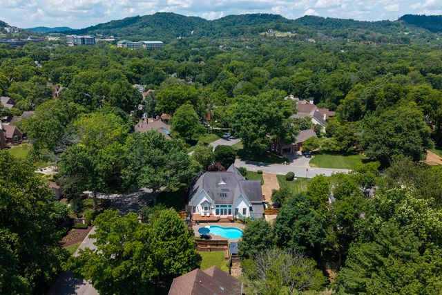 10 Lymington Ct, Brentwood, TN 37027