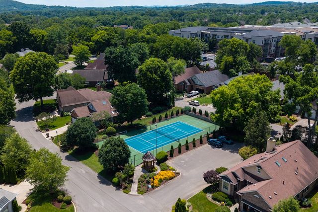 10 Lymington Ct, Brentwood, TN 37027