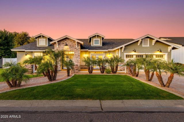 3838 E DEVONSHIRE Avenue, Phoenix, AZ 85018