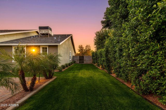 3838 E DEVONSHIRE Avenue, Phoenix, AZ 85018