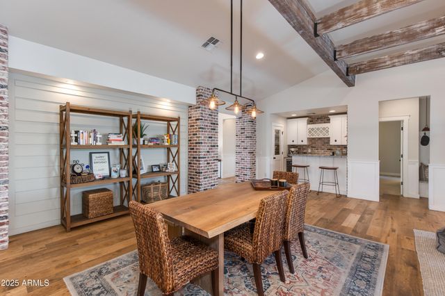 3838 E DEVONSHIRE Avenue, Phoenix, AZ 85018