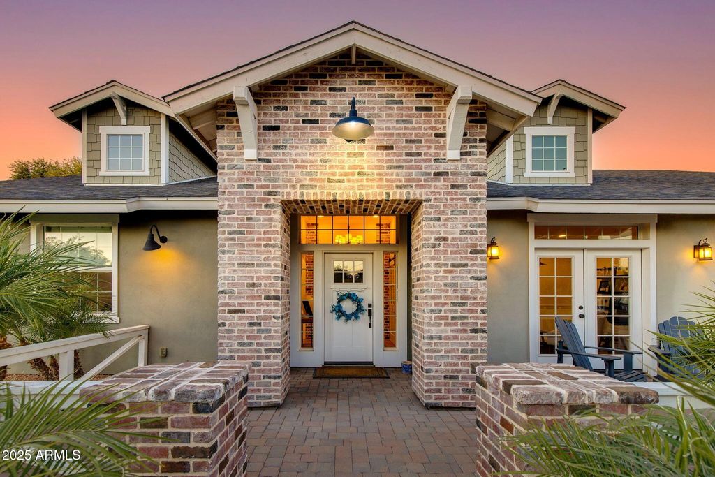 3838 E DEVONSHIRE Avenue, Phoenix, AZ 85018