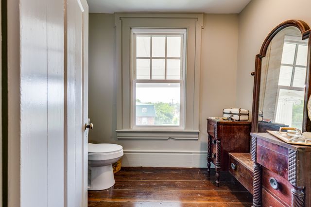 310 E Franklin St, Gallatin, TN 37066