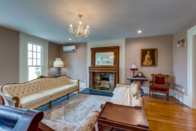 310 E Franklin St, Gallatin, TN 37066